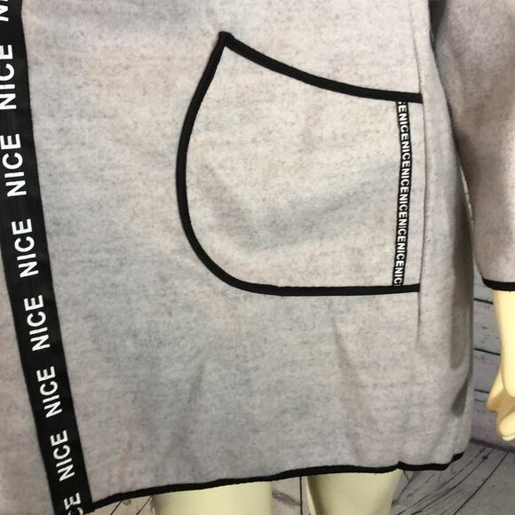 Millen charm Burgundy" free cut with a zipper with a hood gray size medium - Picture 7 of 12